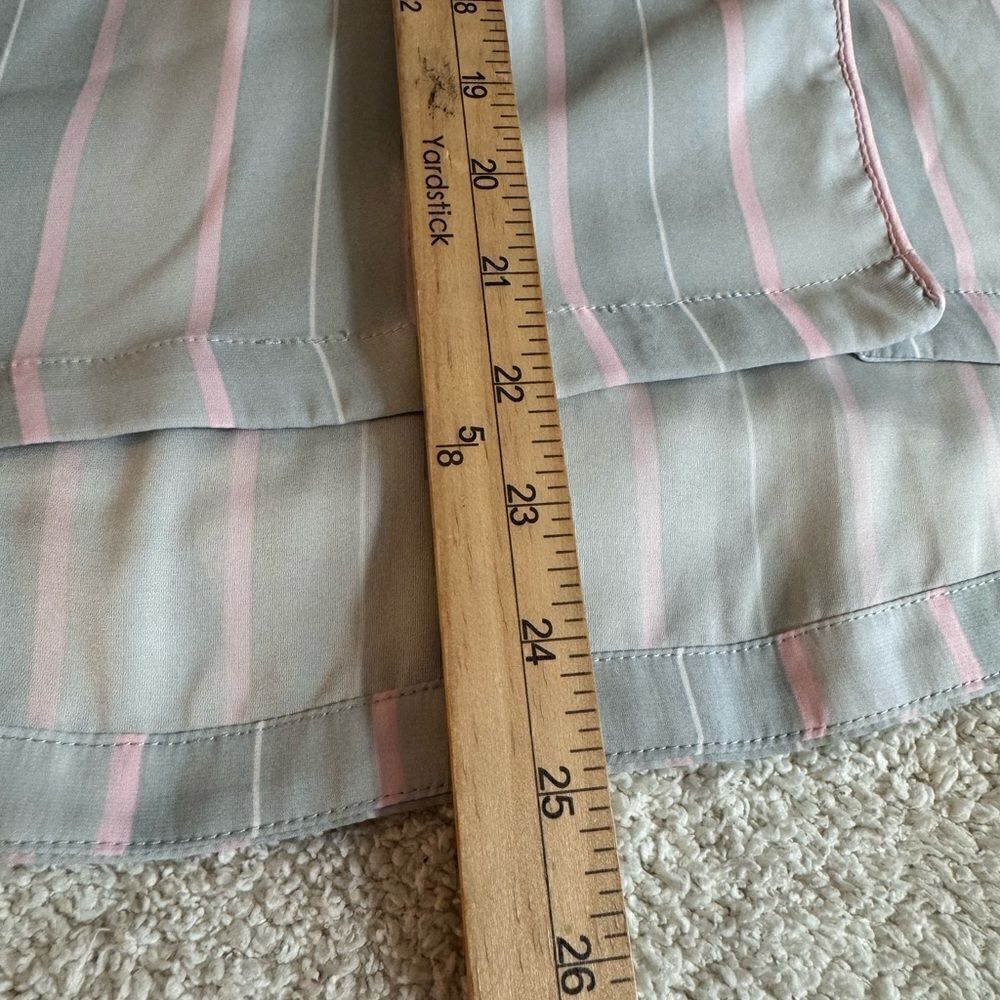 Tabitha Webb Pajama Top Womens size‎ Medium Striped Button up Satin Relaxed Fit - Picture 5 of 12